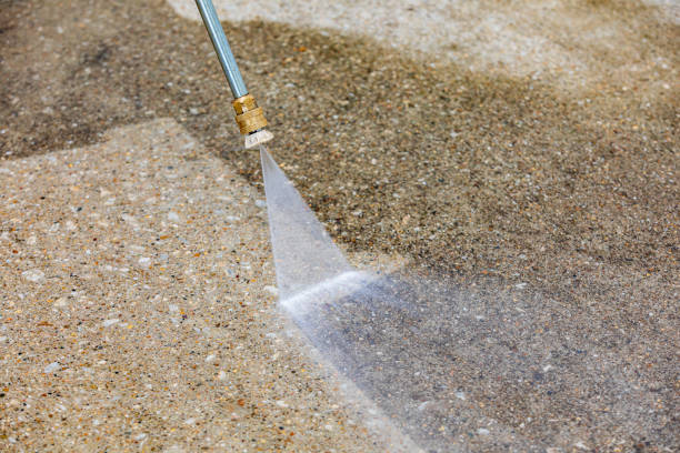 Best Parking Lot and Garage Cleaning  in Iola, KS